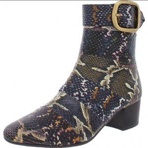 COACH CASSANDRA HAND PAINTED LUXURY SNAKESKIN BOOTS SIZE 8